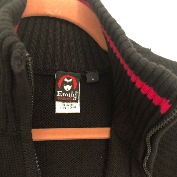 SOLD🖤VTG Emily The Strange Zip up Sweater - Picture 4 of 6
